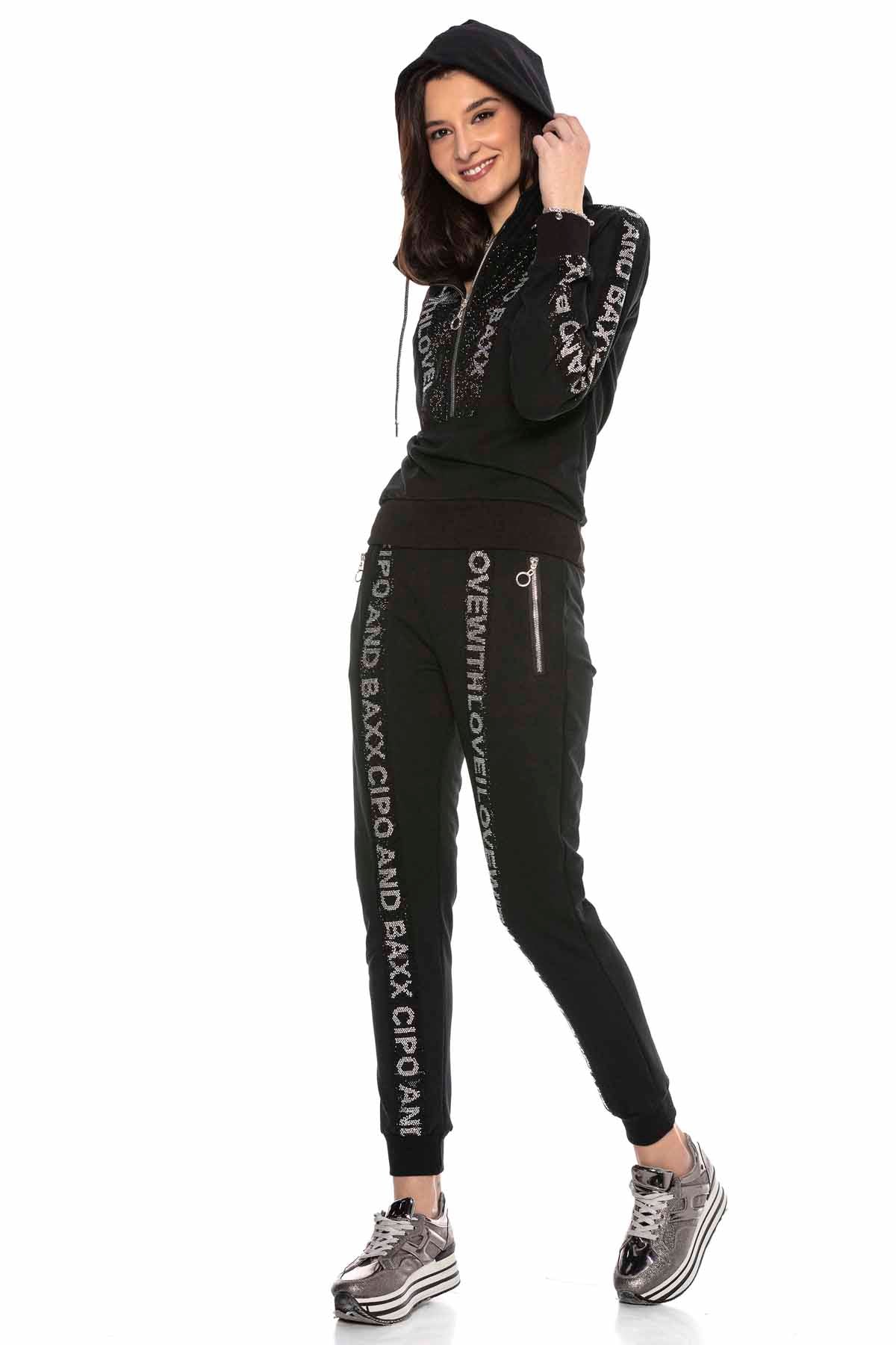 WLR132 Women's Jogging Suit