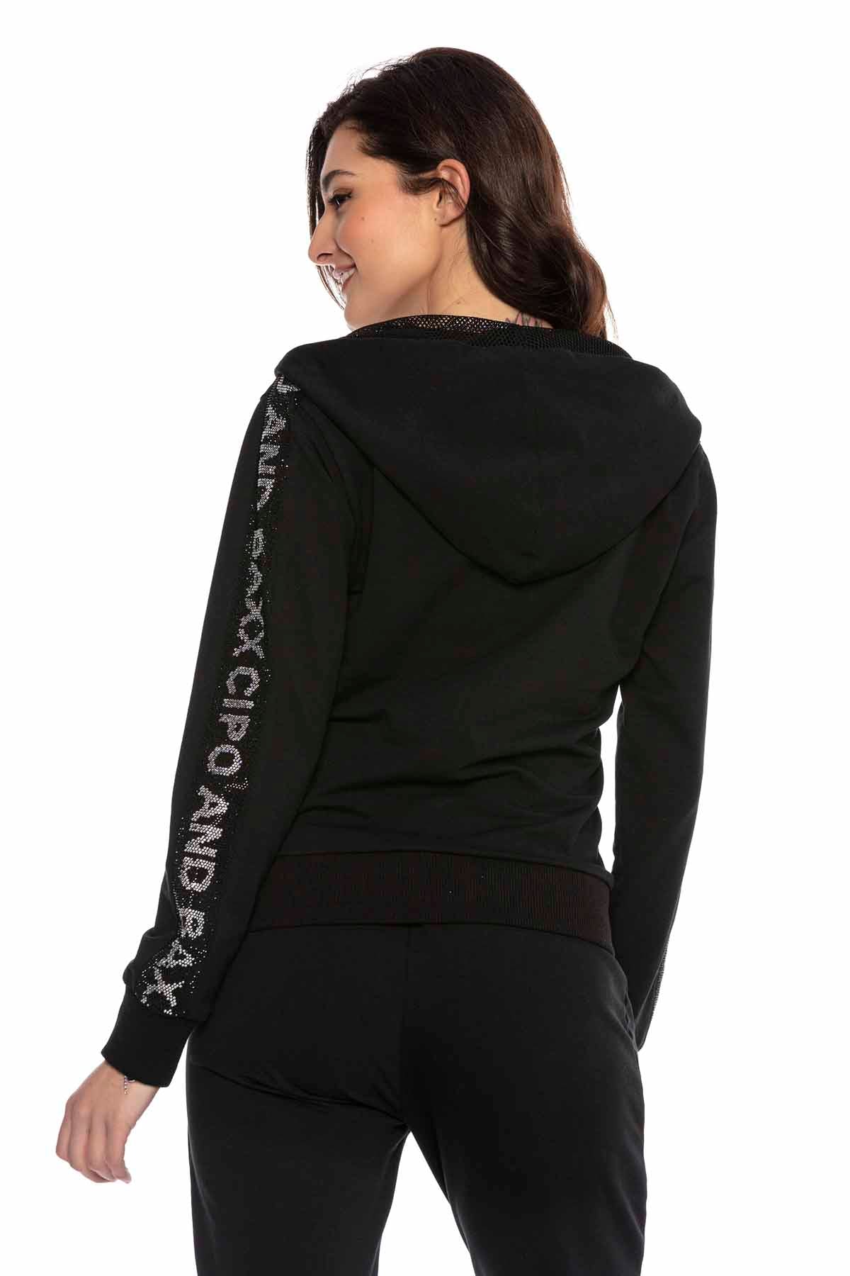 WLR132 Women's Jogging Suit