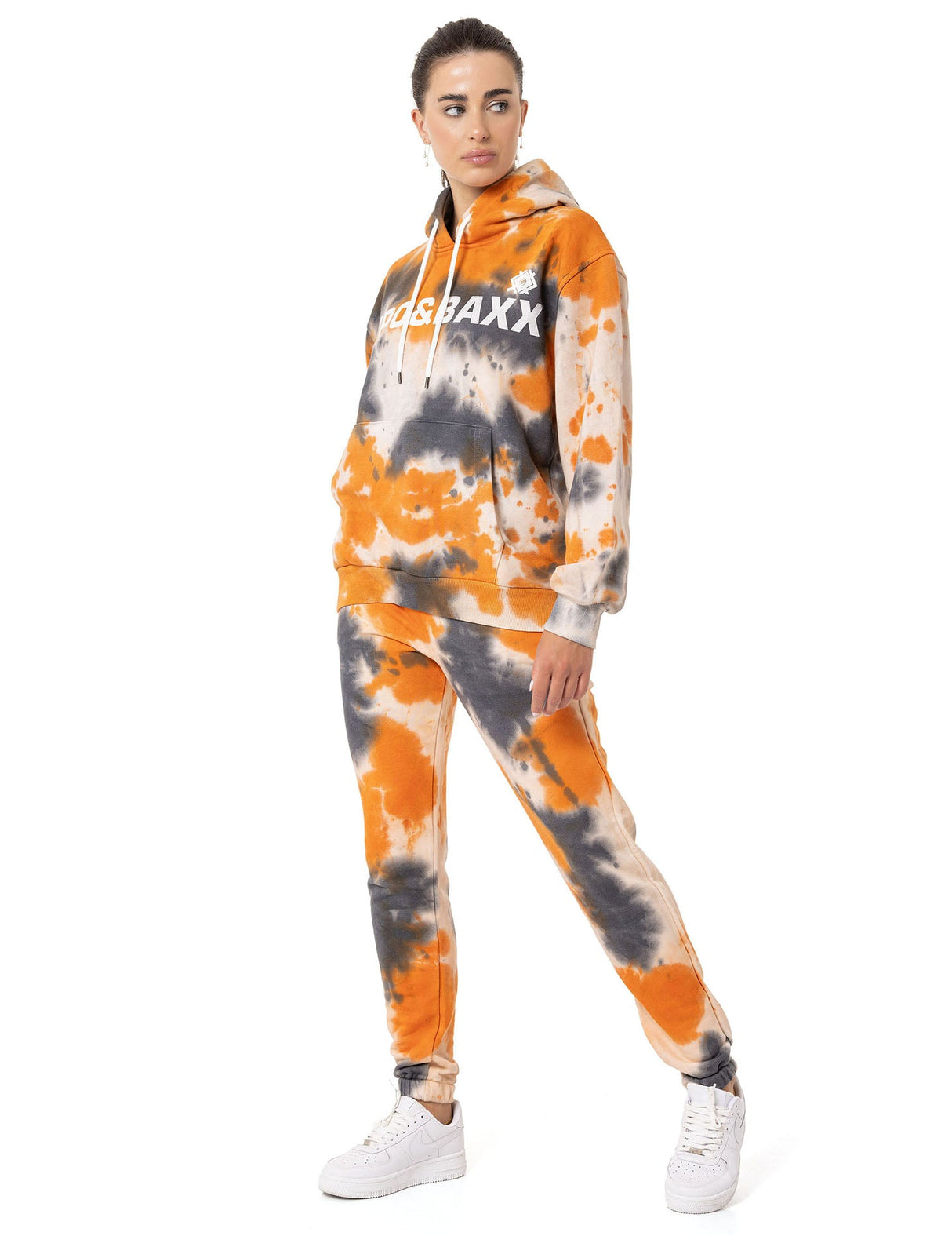 WLR149 women's jogging suit with a cool batik look
