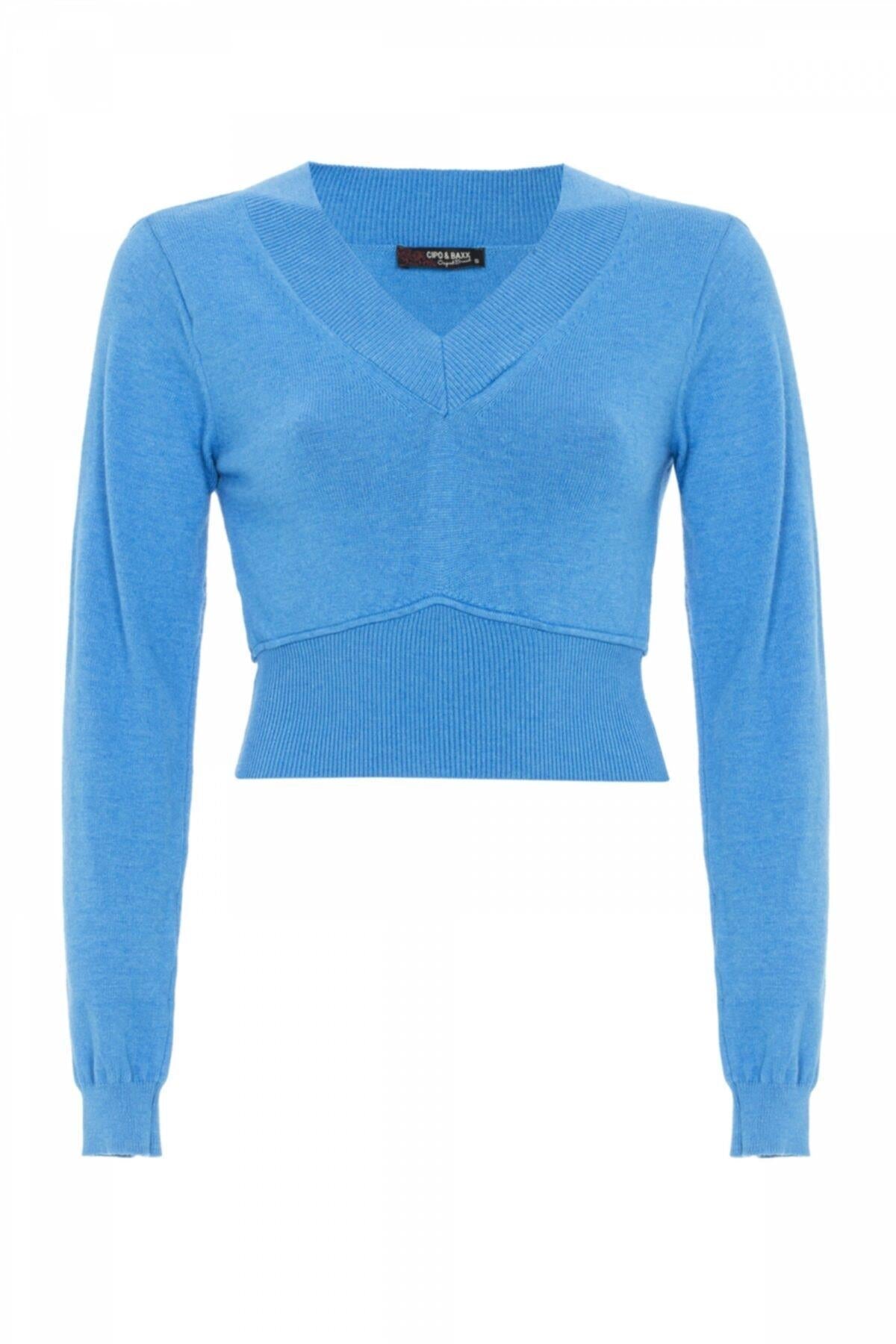 WP233 Women's Sweater, Knit Sweater in a Cropped Cut
