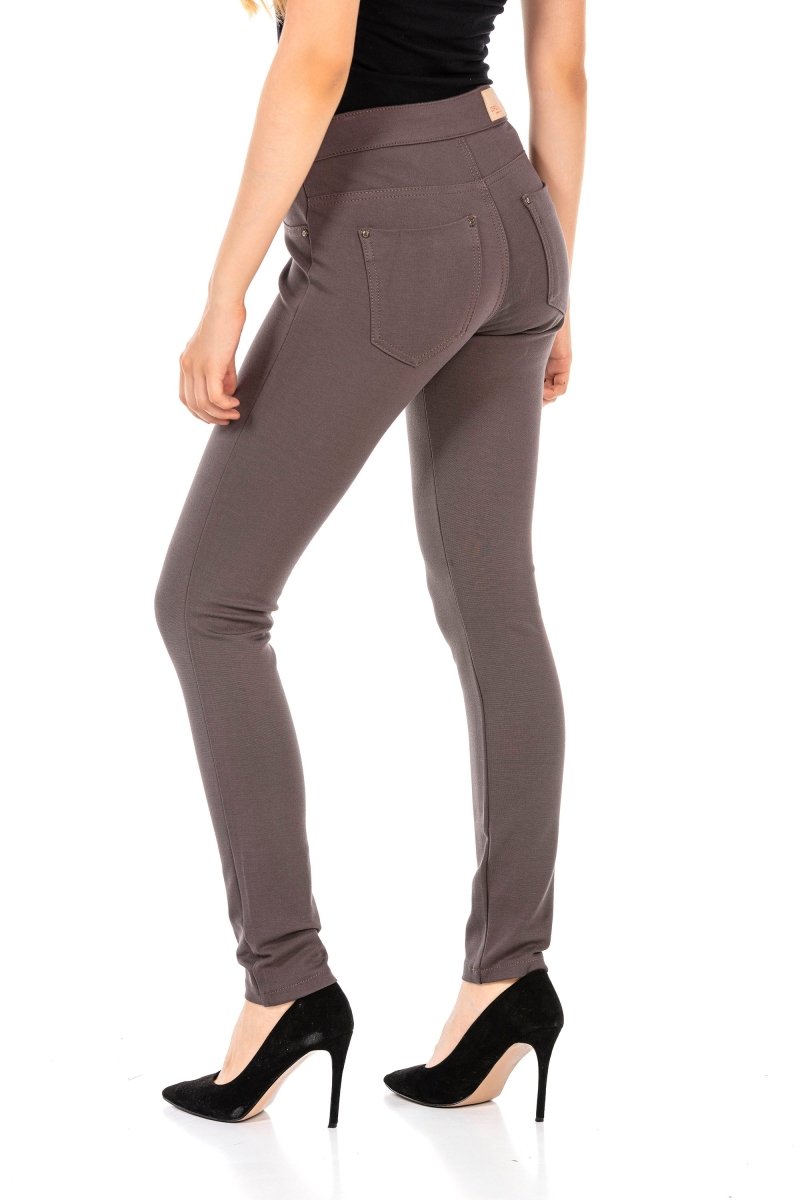 WR144 Women's fabric trousers in a fashionable cut