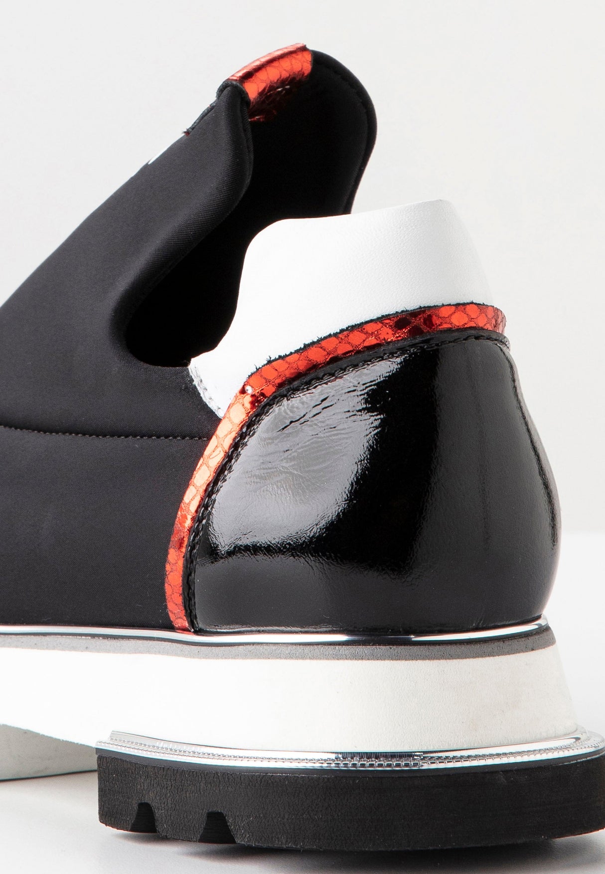 WS104 WOMEN'S SHOES