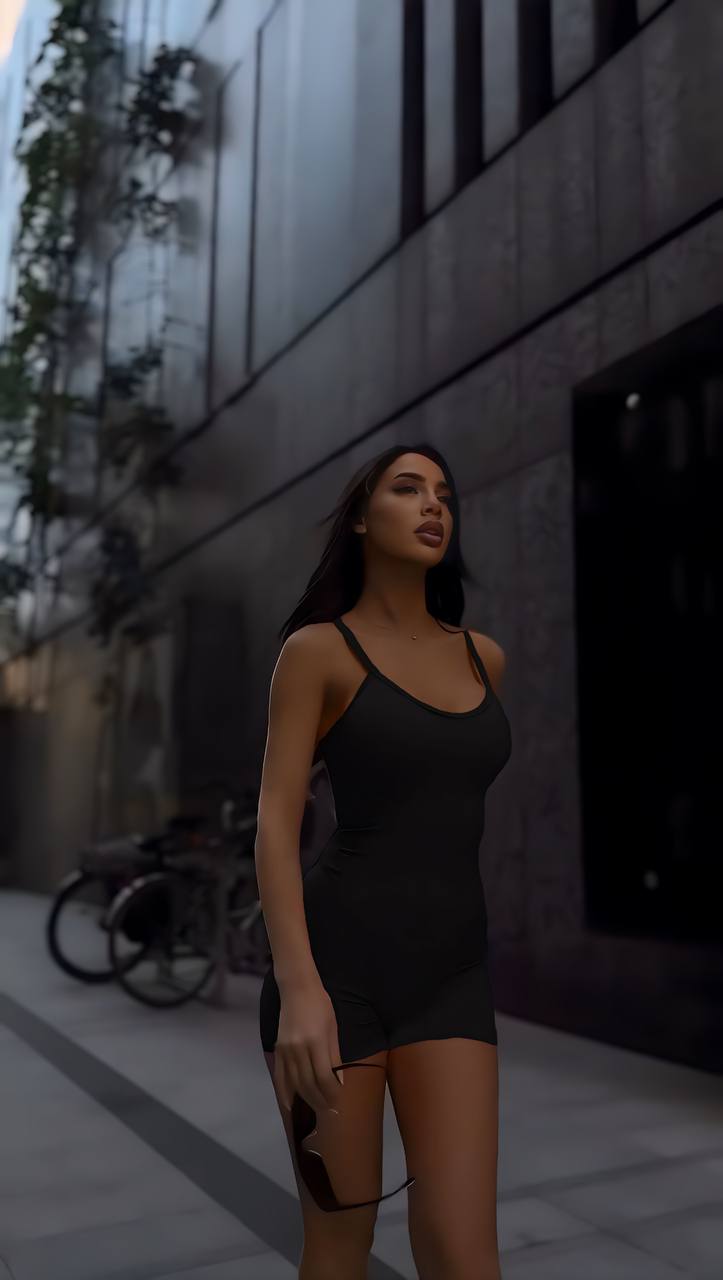 WY180 Sport Jumpsuit, short and tight-fitting