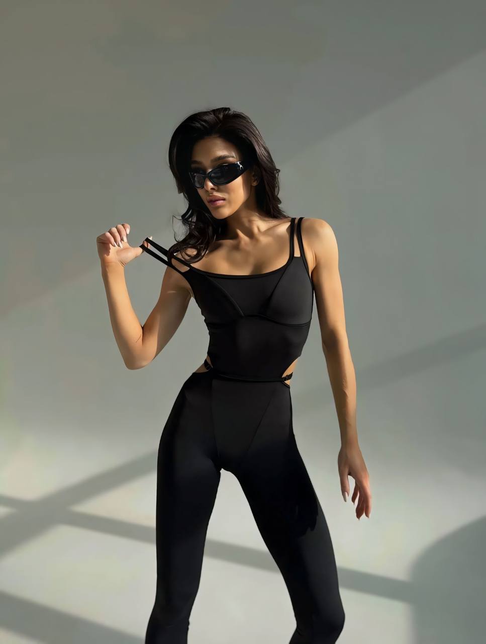 WY182 Jumpsuit tight-fitting with cut-outs