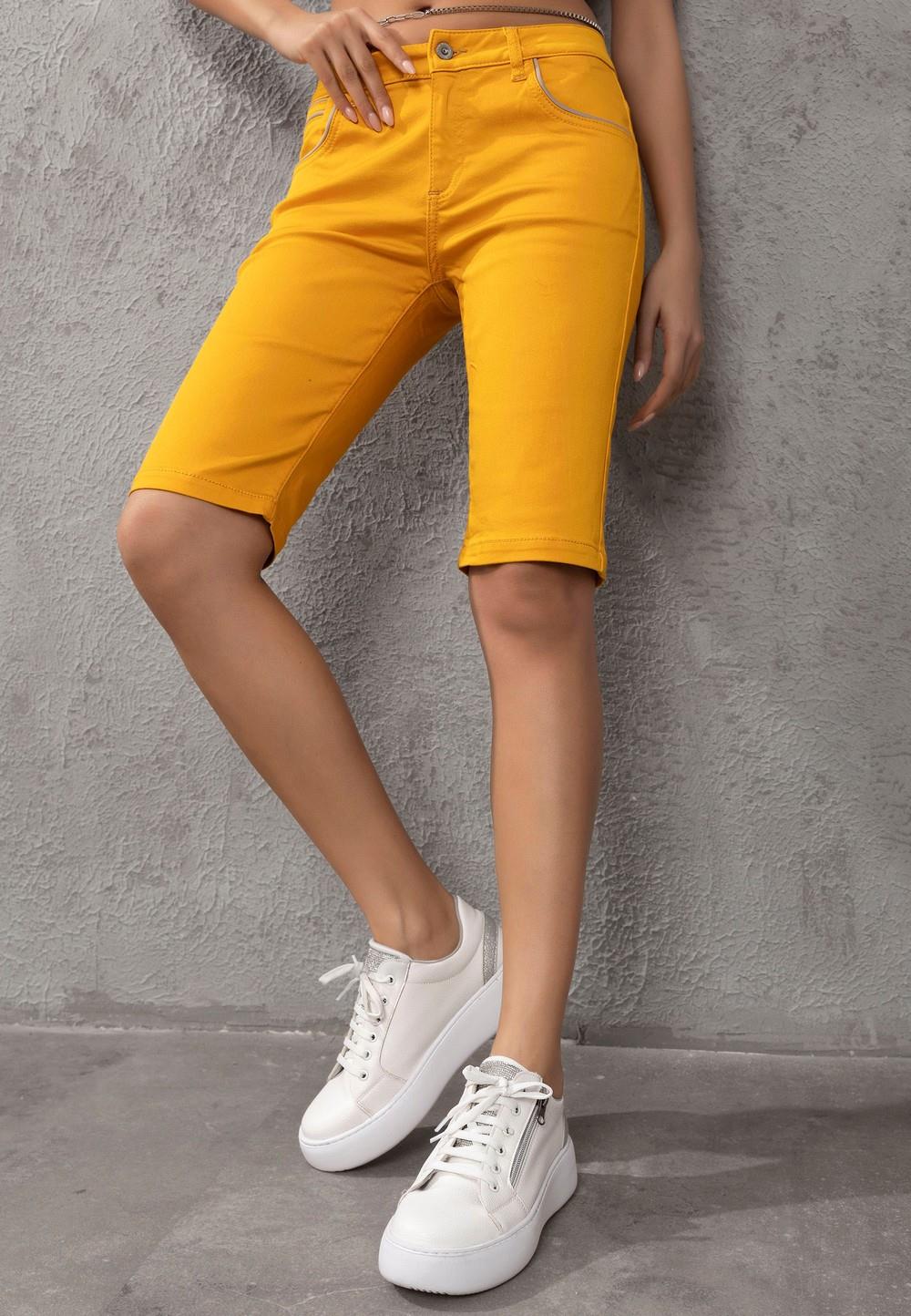 WK196 Women's shorts with trendy details