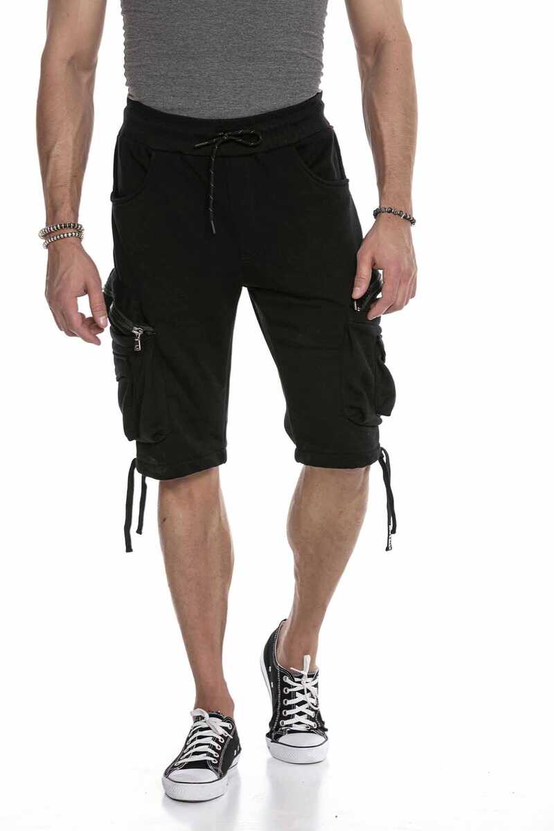 CK225 Men's Capri Shorts in a sporty look
