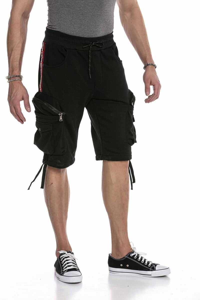 CK225 Men's Capri Shorts in a sporty look