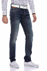 CD186A Men's comfortable jeans in a classic style with a straight fit