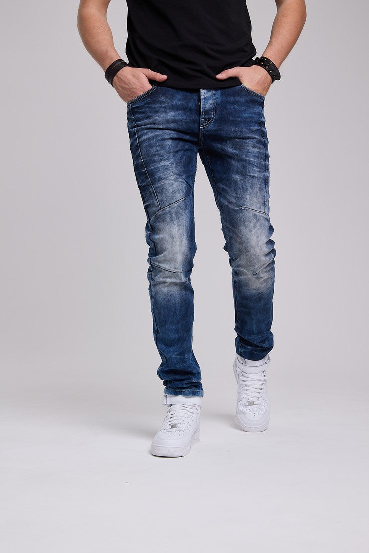 CD286 Men's comfortable jeans with a cool wash and decorative stitching