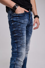 CD286 Men's comfortable jeans with a cool wash and decorative stitching