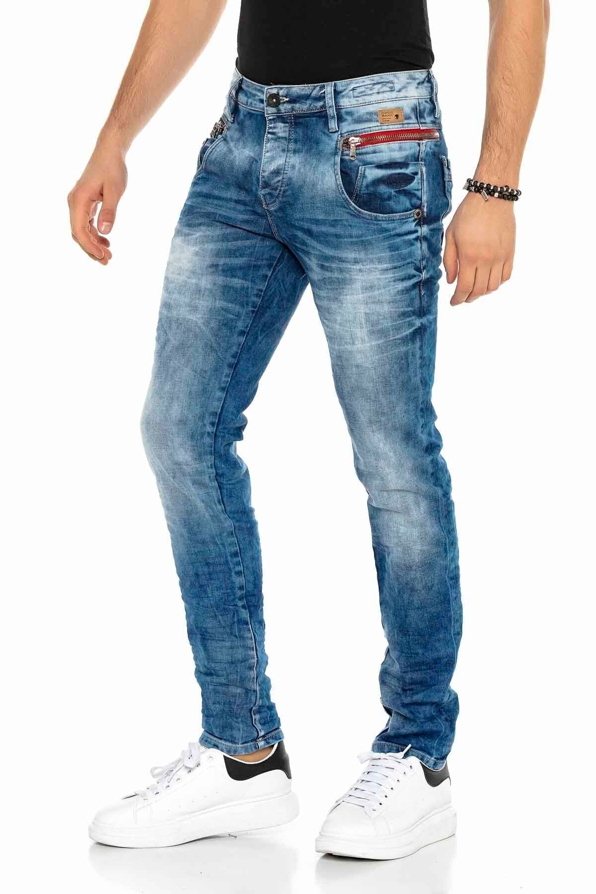 CD394 Men's slim-fit jeans in a washed design
