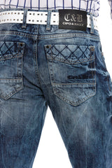 CD510 Men's comfortable jeans with distinctive decorative seams