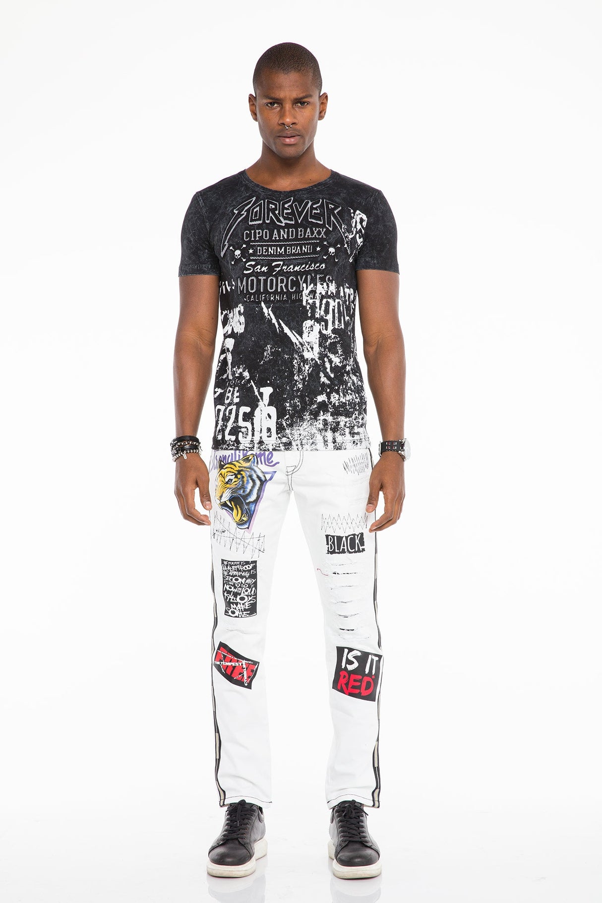 CD525 Men's Jeans with Stripes and Side Panels