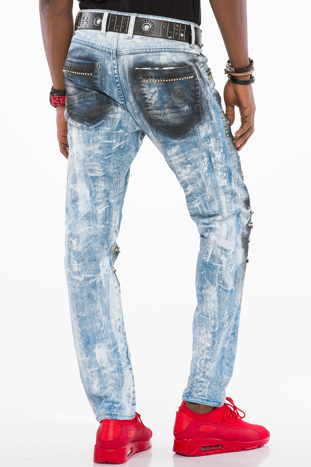 CD526 Men's slim-fit jeans in a casual used look