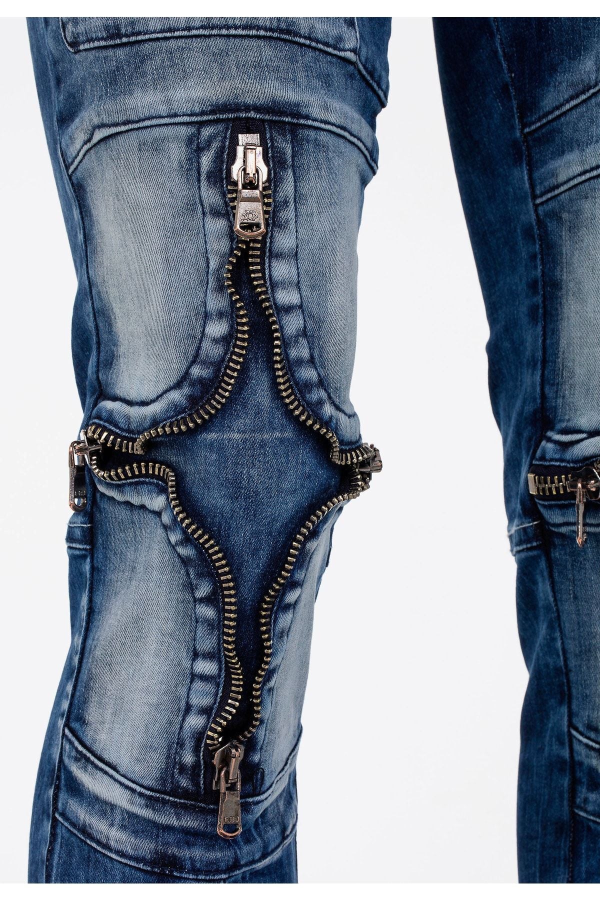 CD551 Men's comfortable jeans with fashionable details in straight fit