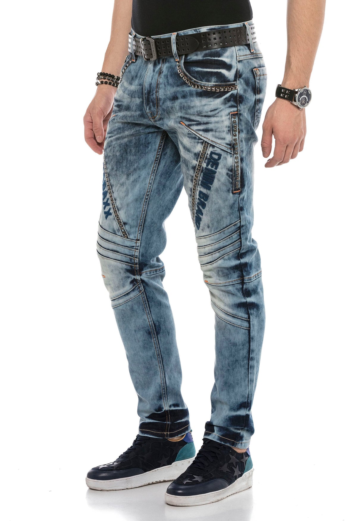 CD590 Men's Straight Fit Jeans in a casual biker look