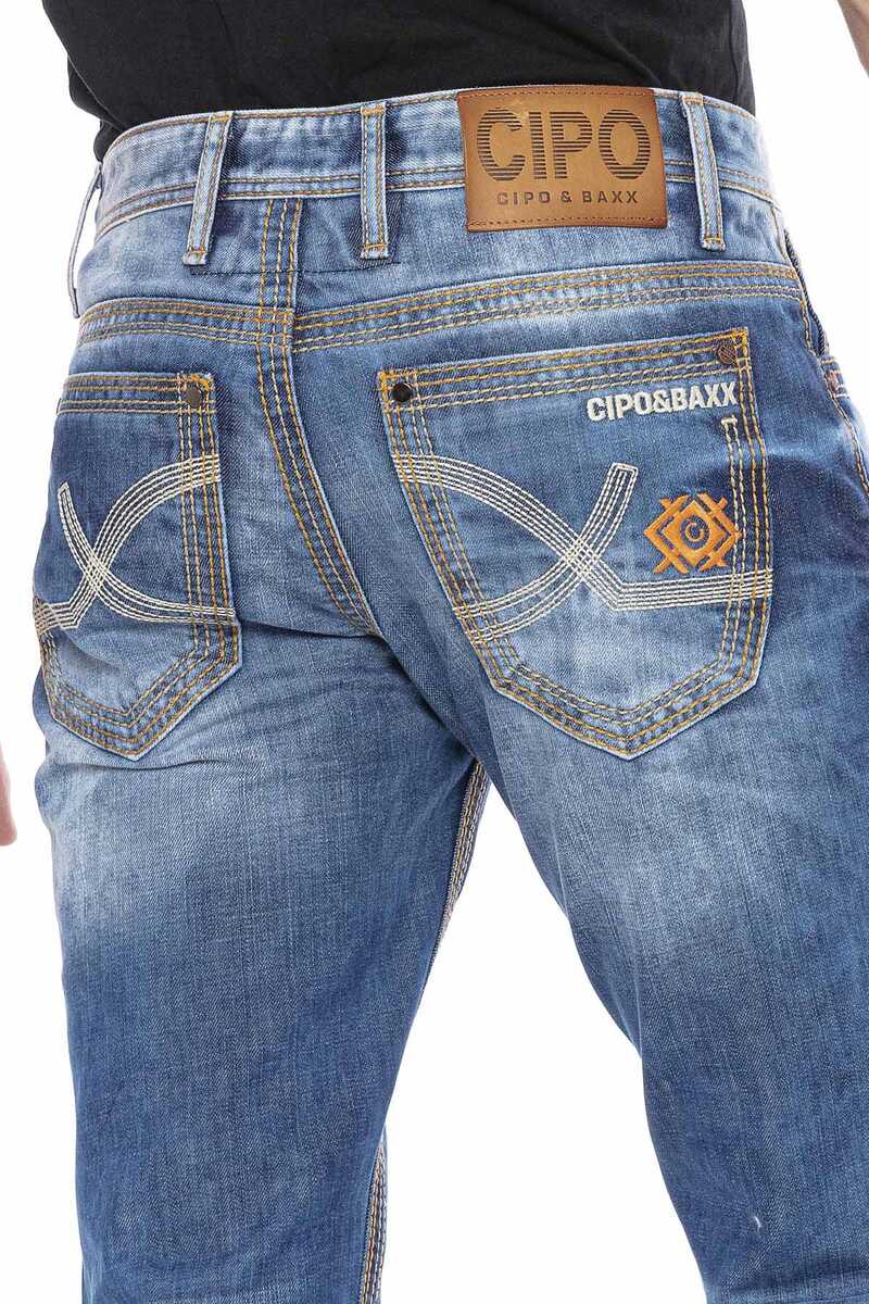 CD669 Men's Straight Fit Jeans with fashionable wash