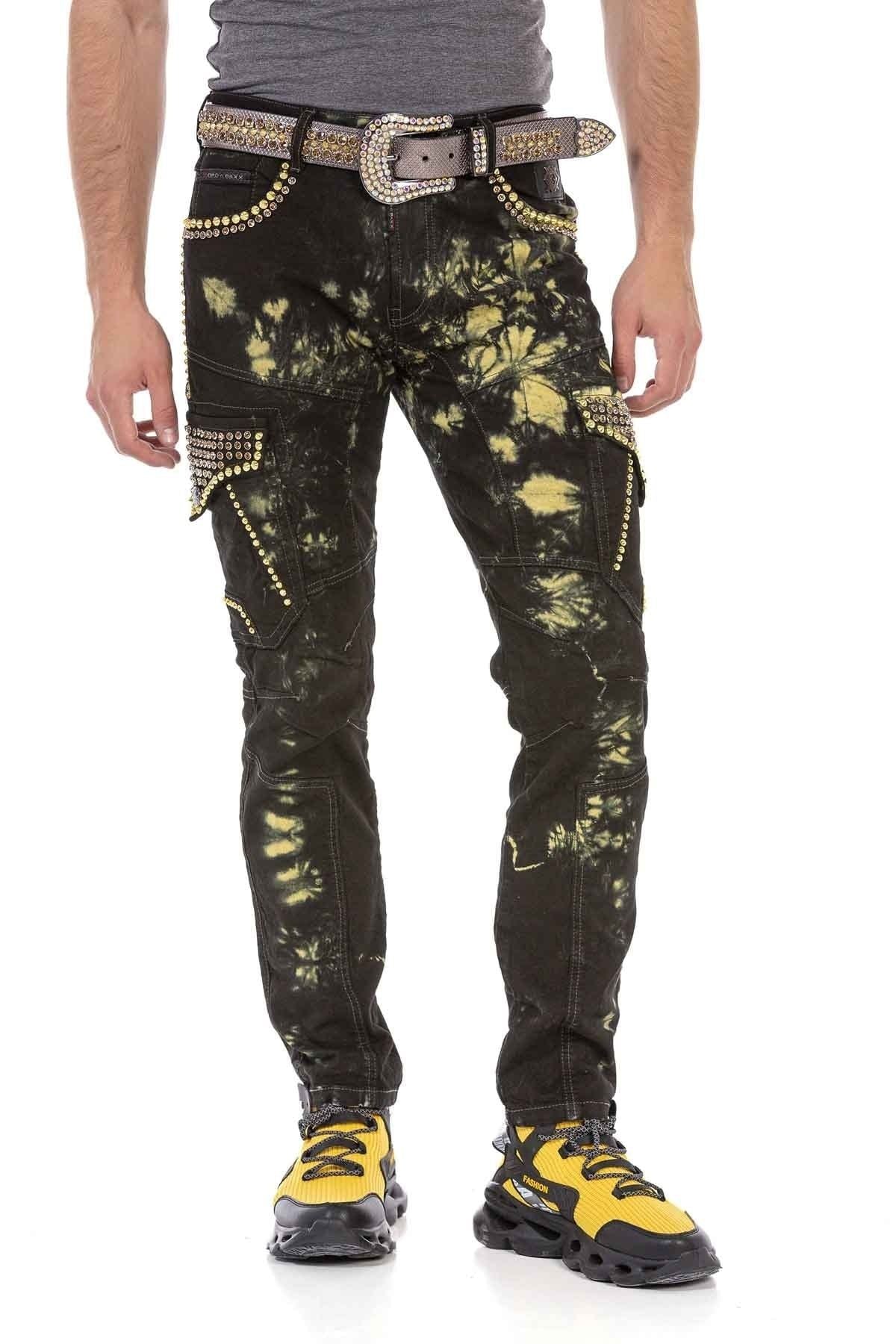 CD677 Men's Straight Fit Jeans with striking wash