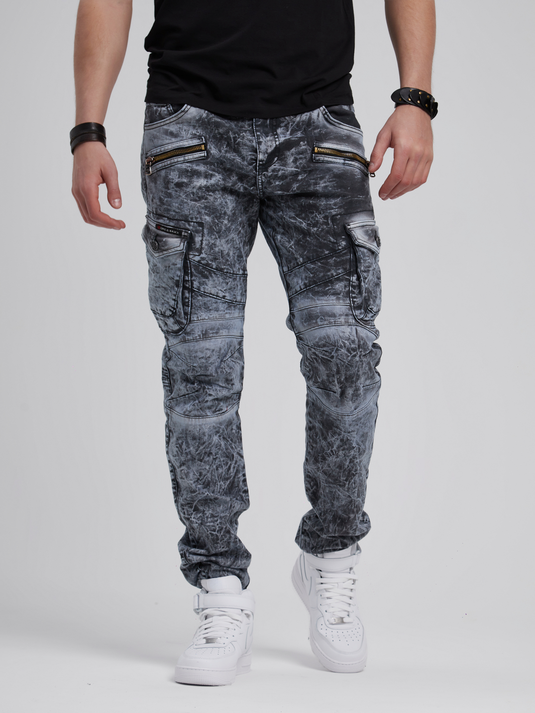 CD780 Men's Straight Jeans with trendy cargo pockets