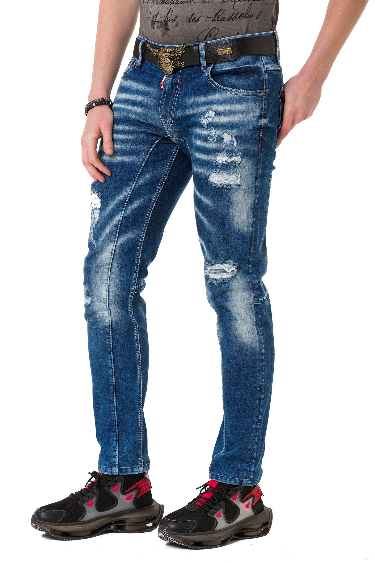 CD781 men's straight jeans in a fashionable destroyed look