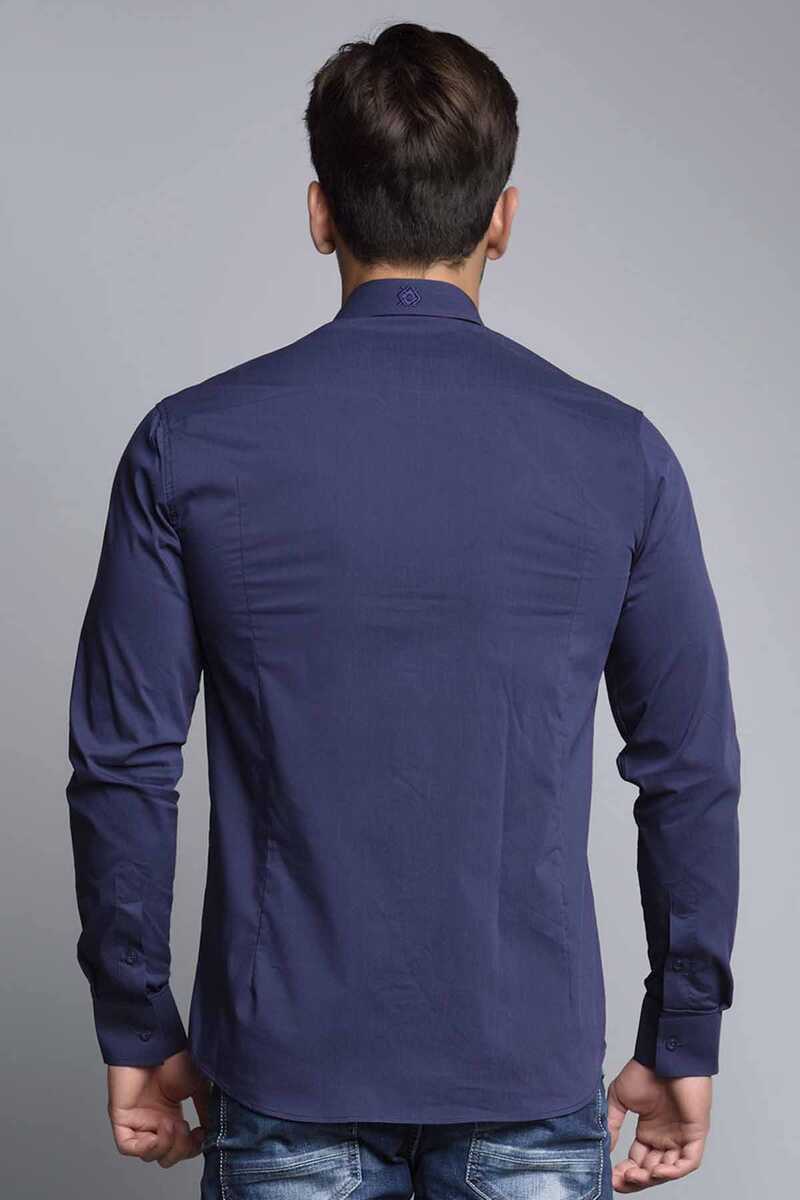 CH113 Men's long-sleeved shirt in a classic cut