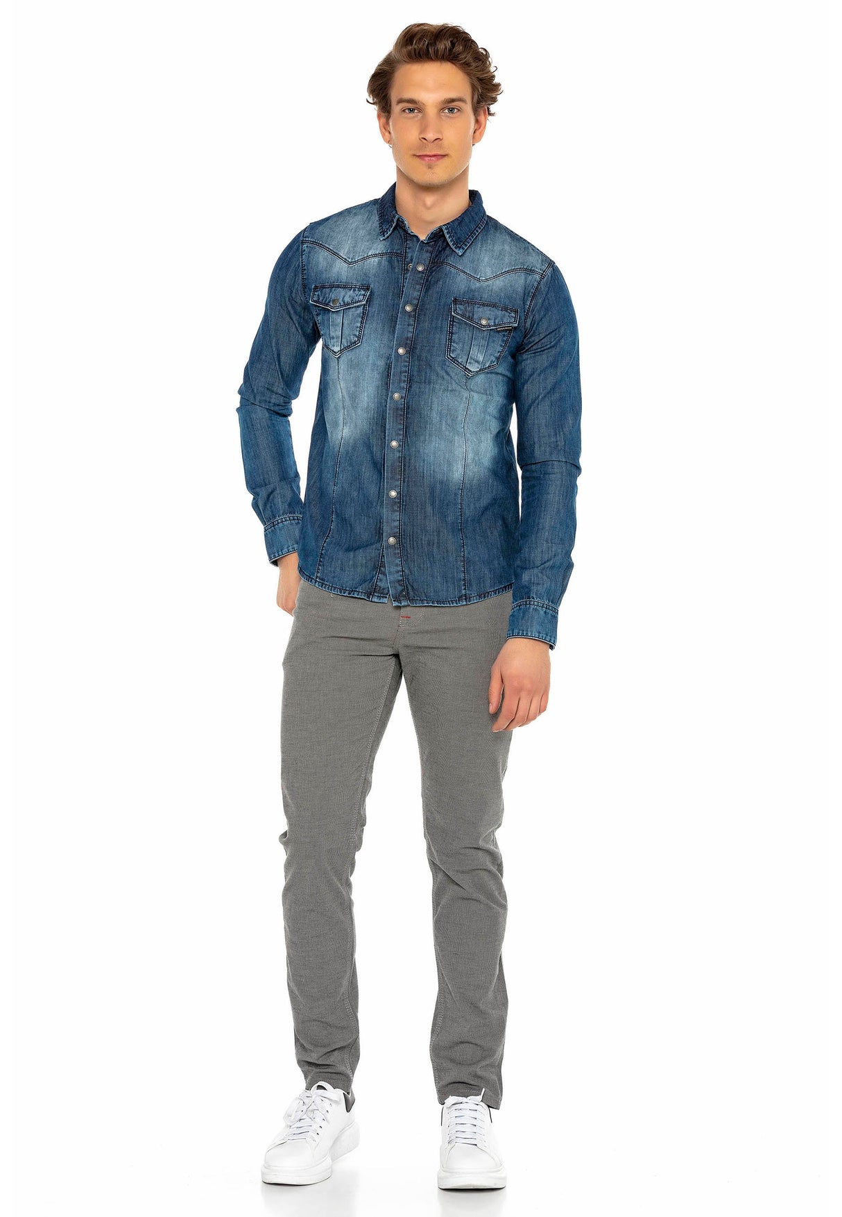 CH165 Men's denim shirt with practical snap buttons