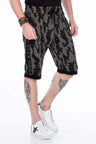 CK167 Men's Capri pants in a casual camouflage pattern