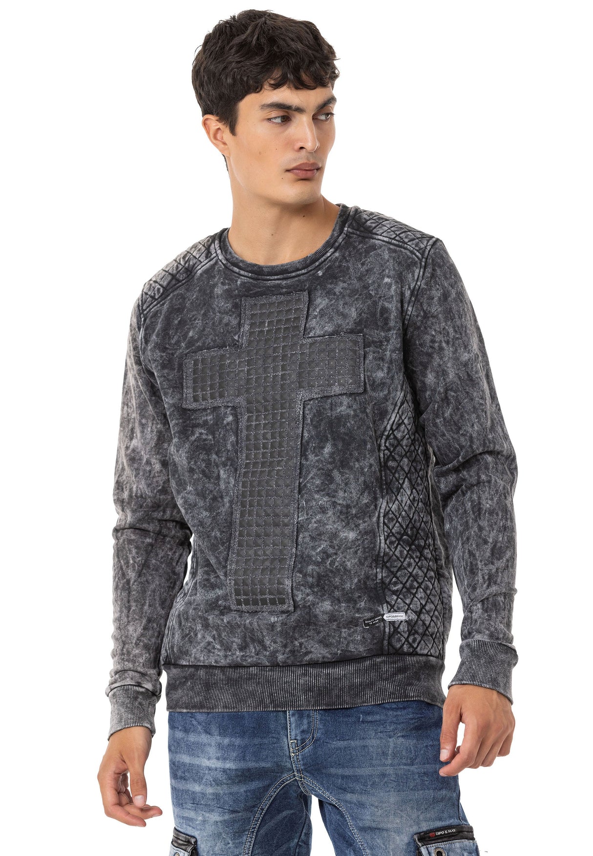 CL266 Men's sweatshirt with a great wash