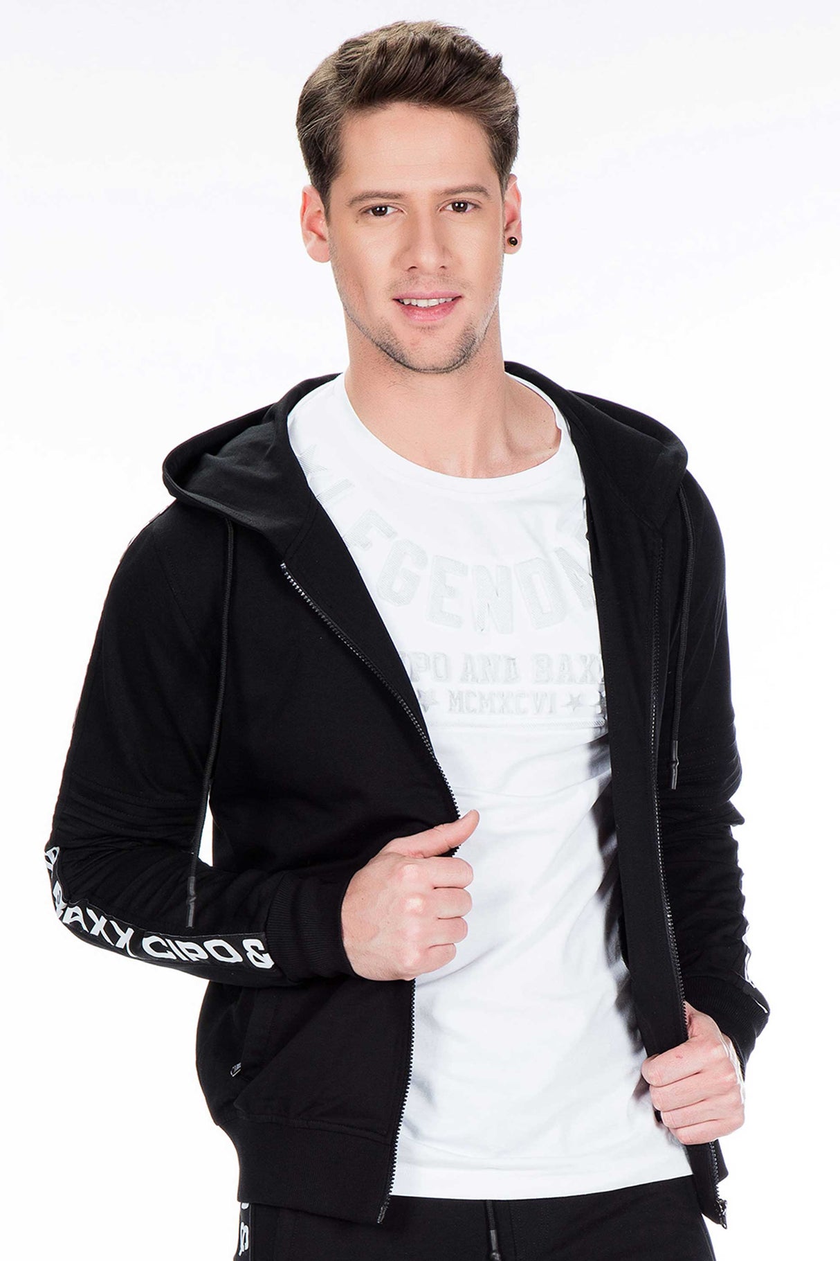 CL292 Men's Sweat Jacket in a classic sporty look