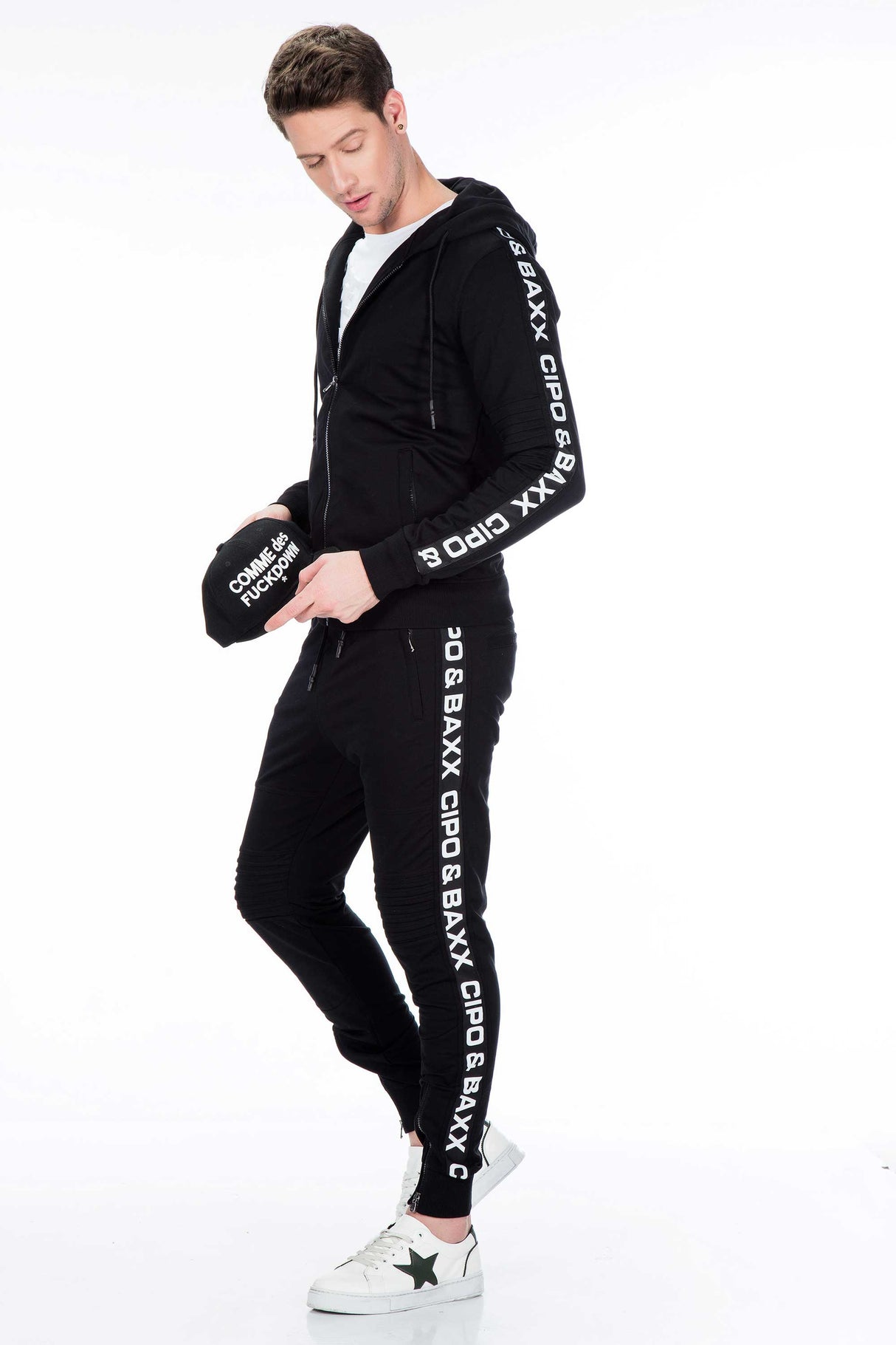 CL292 Men's Sweat Jacket in a classic sporty look