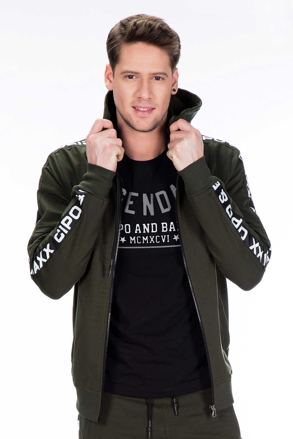 CL292 Men's Sweat Jacket in a classic sporty look