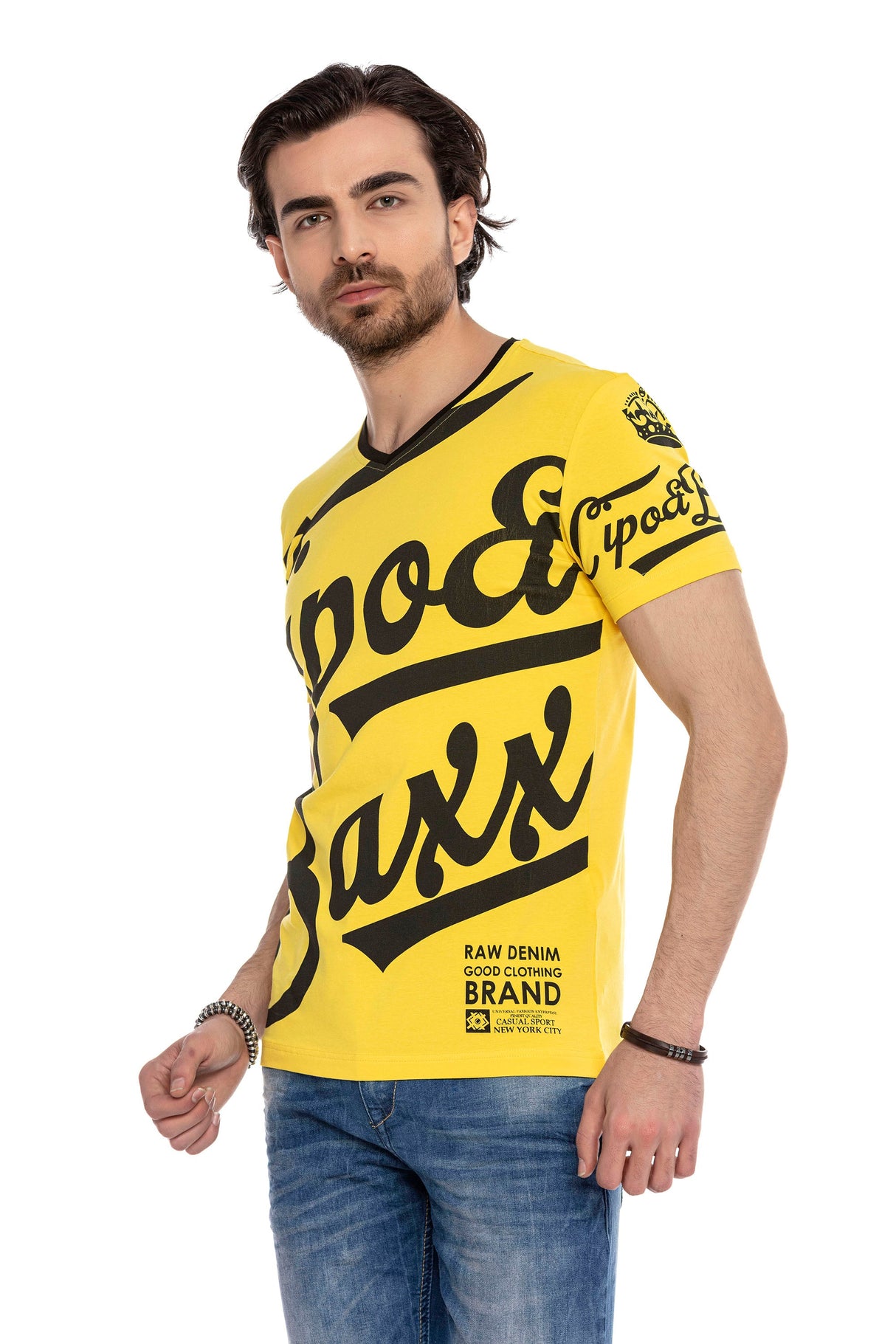 CT635 men's T-shirt with cool brand front print