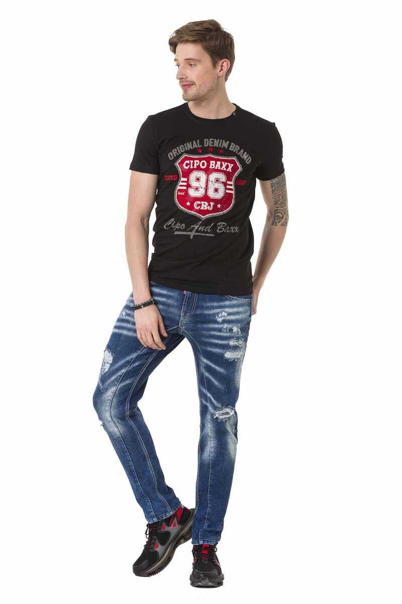 CT670 men's T-shirt with a cool front print