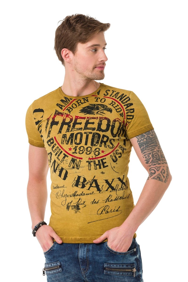 CT689 Men's T-shirt with large print