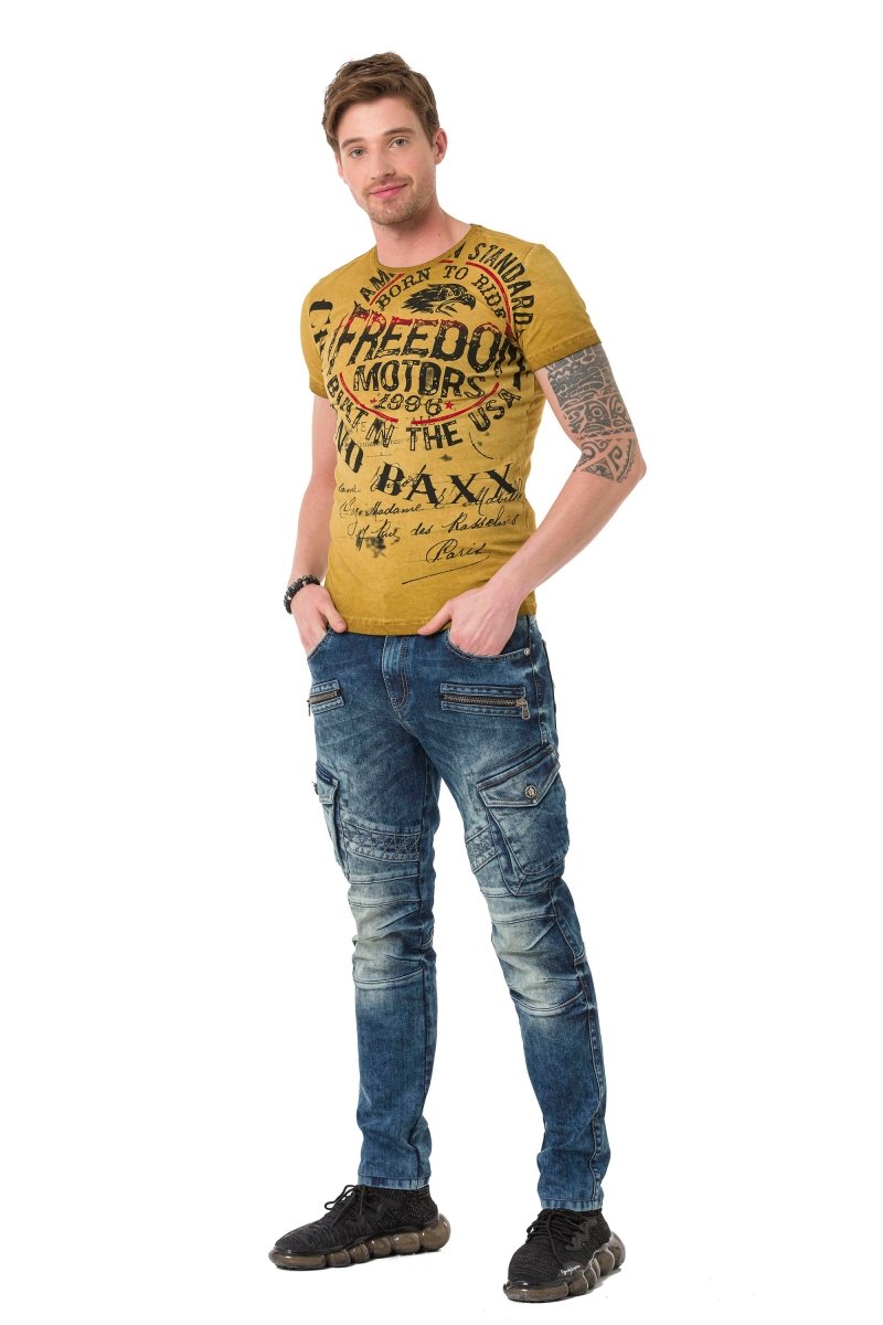 CT689 Men's T-shirt with large print