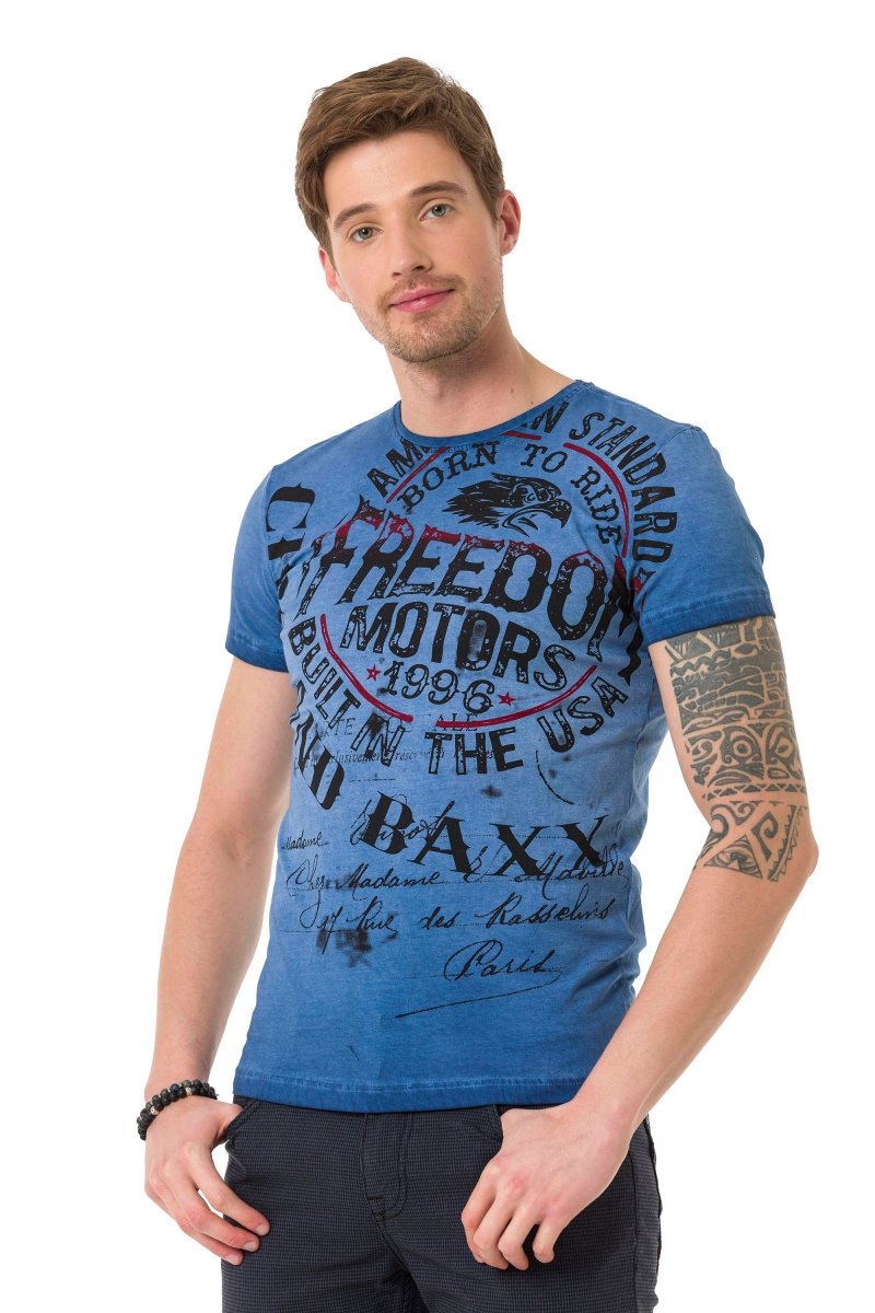 CT689 Men's T-shirt with large print
