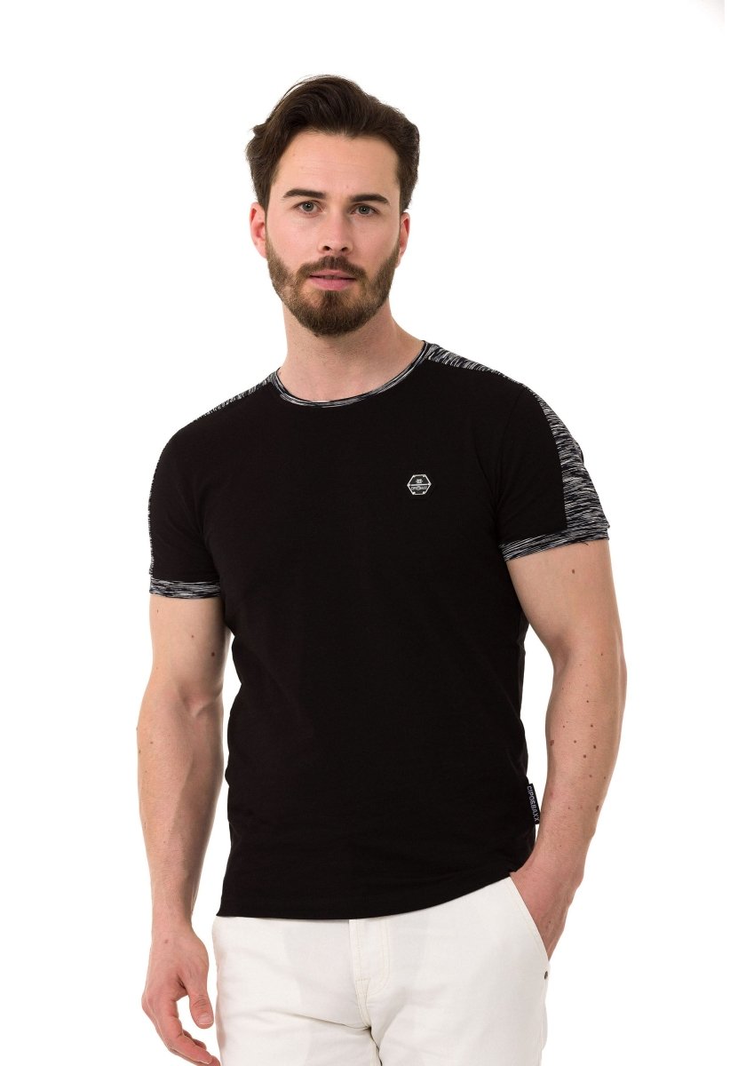 CT739 Men's T-shirt in a sporty design