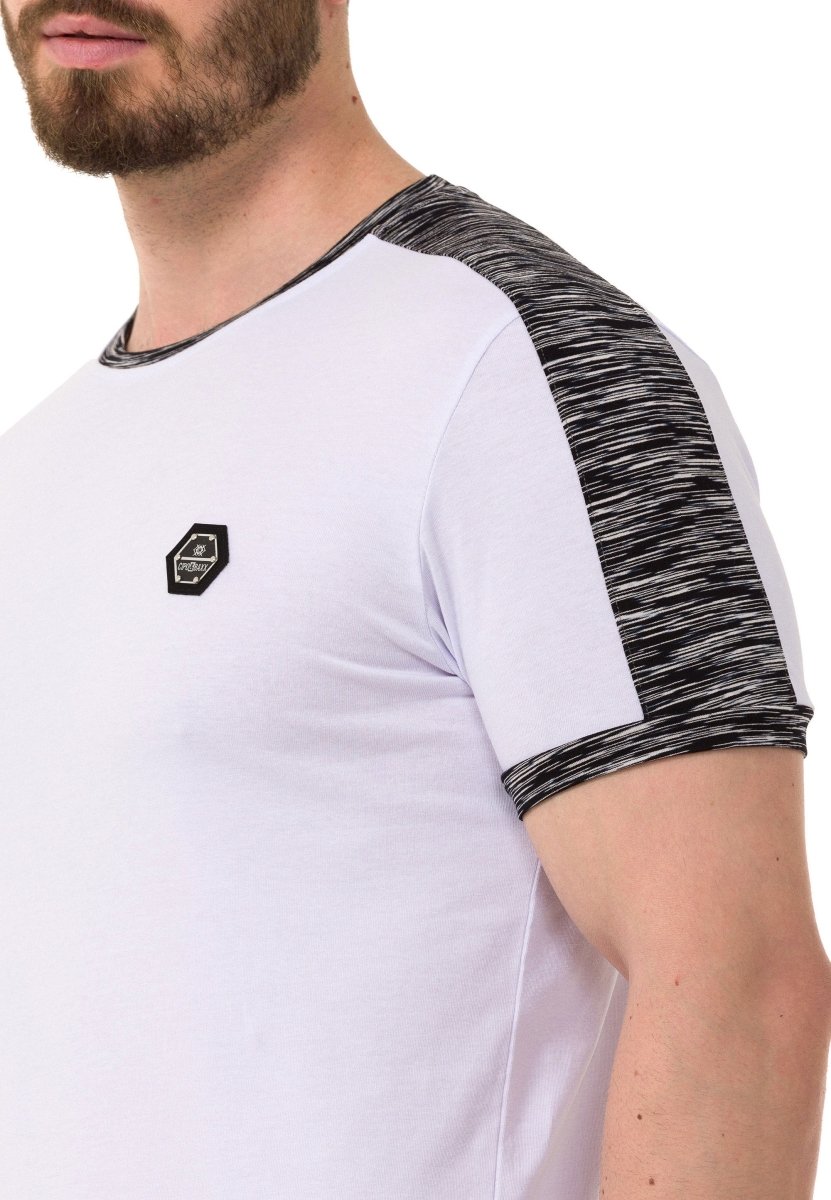CT739 Men's T-shirt in a sporty design