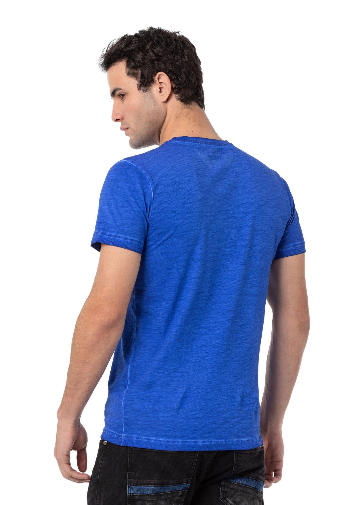 CT784 Men's T-shirt in a sporty look