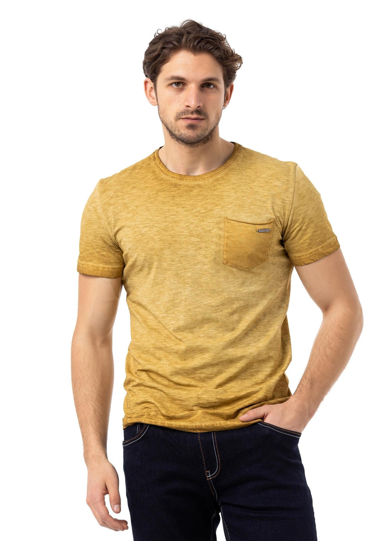 CT784 Men's T-shirt in a sporty look