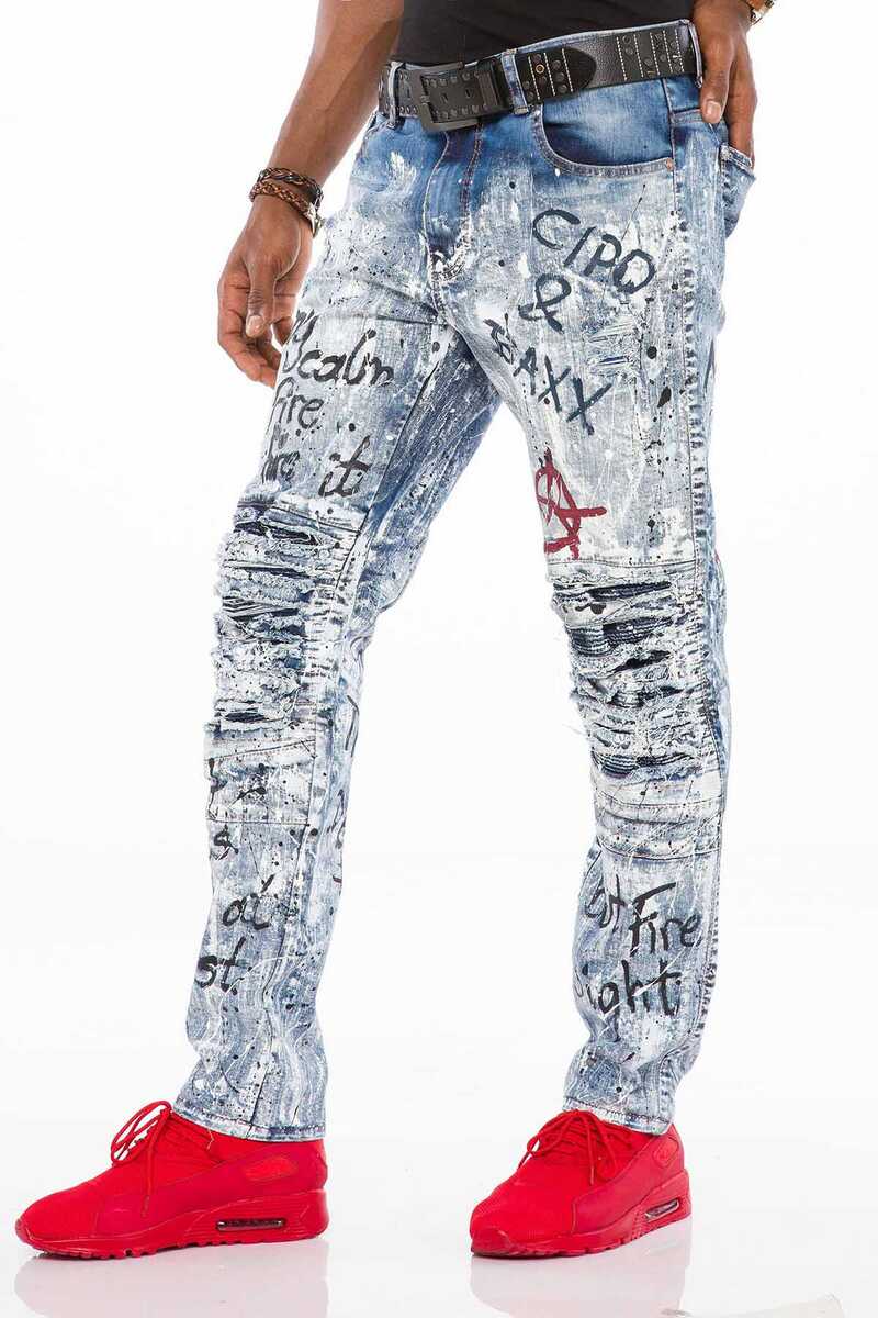 CD498 Men's slim-fit jeans in a cool destroyed look