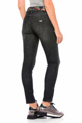 WD394 Women's 7/8 trousers in a classic design