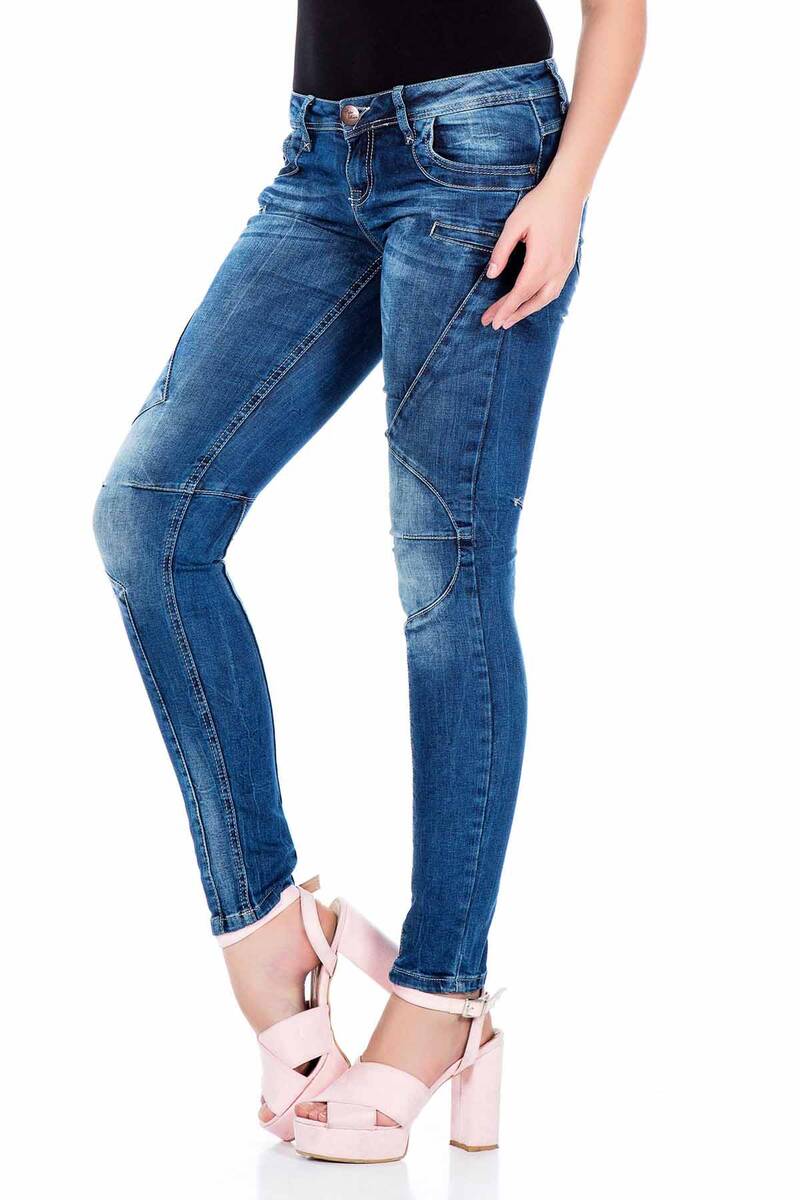 WD324 Women's Slim Fit Jeans with Slim Fit Cut