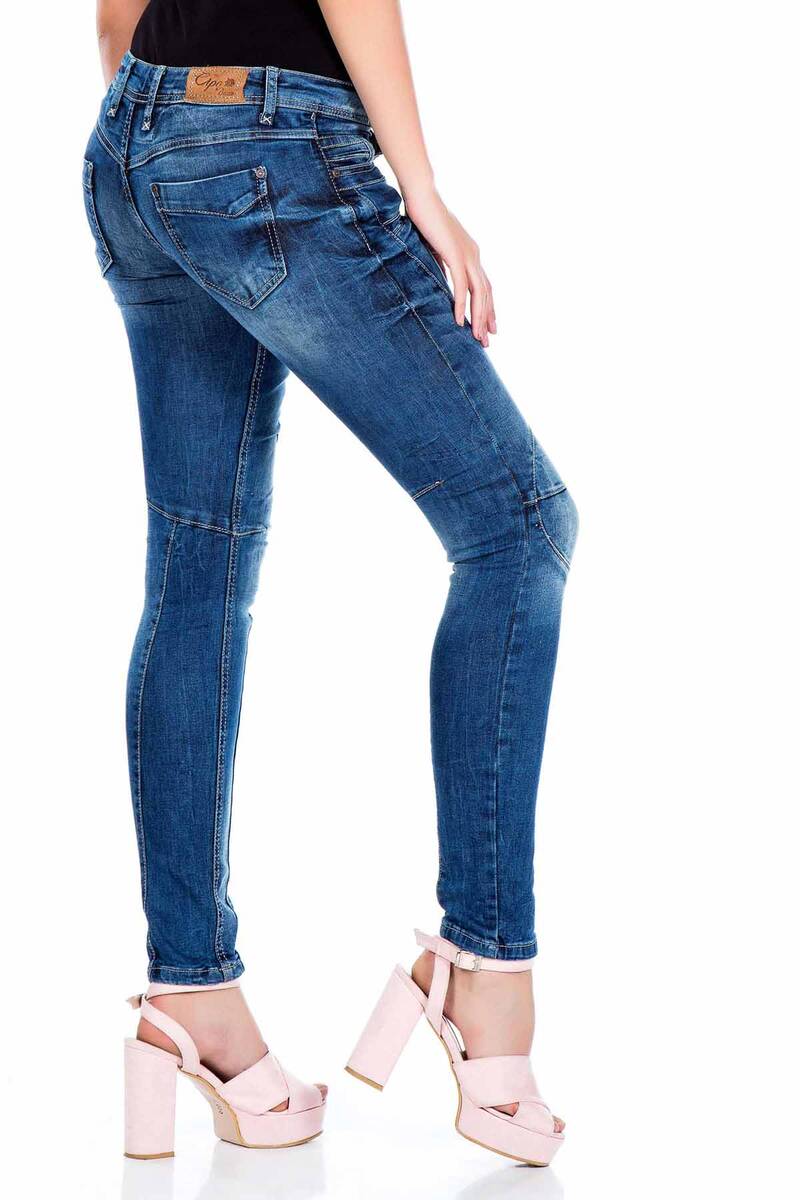 WD324 Women's Slim Fit Jeans with Slim Fit Cut