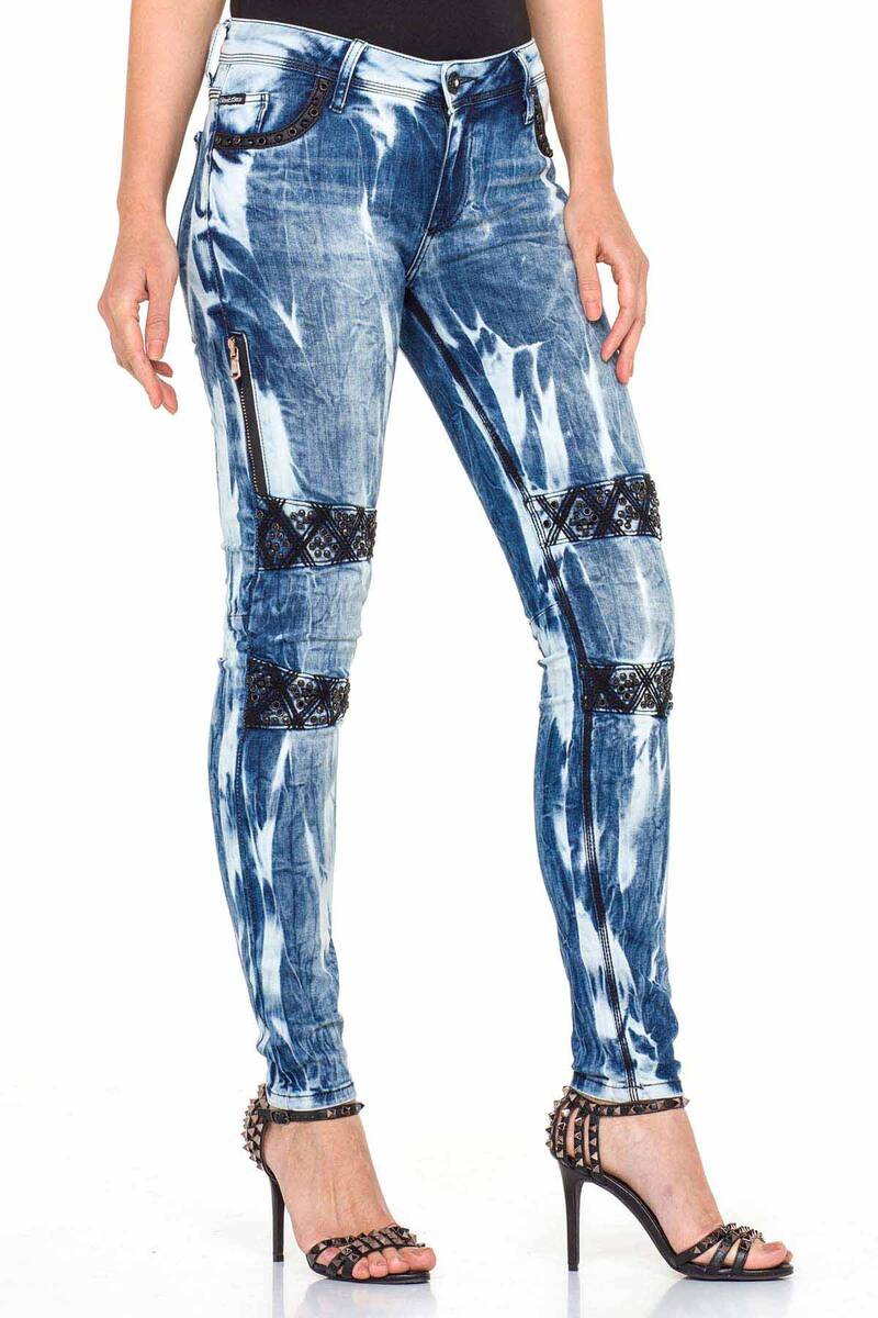 WD368 Women's skinny jeans with fashionable embroidery