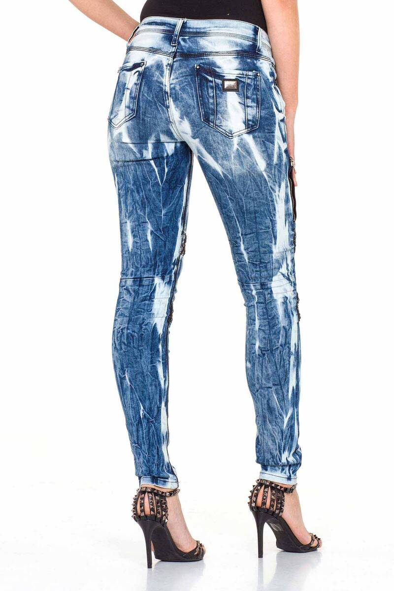 WD368 Women's skinny jeans with fashionable embroidery