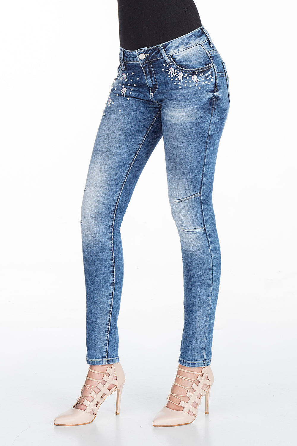 WD309 – Women's jeans with rhinestone details and fashionable wash