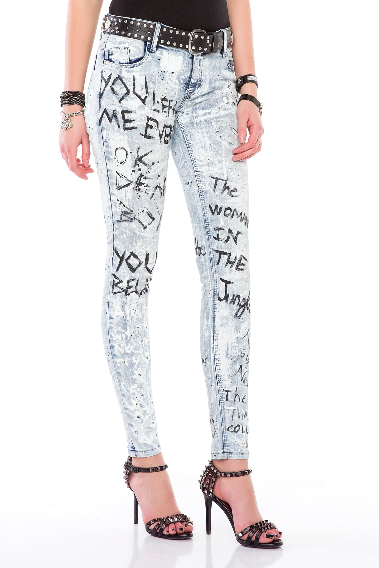WD370 – Women's Jeans with Graffiti Print