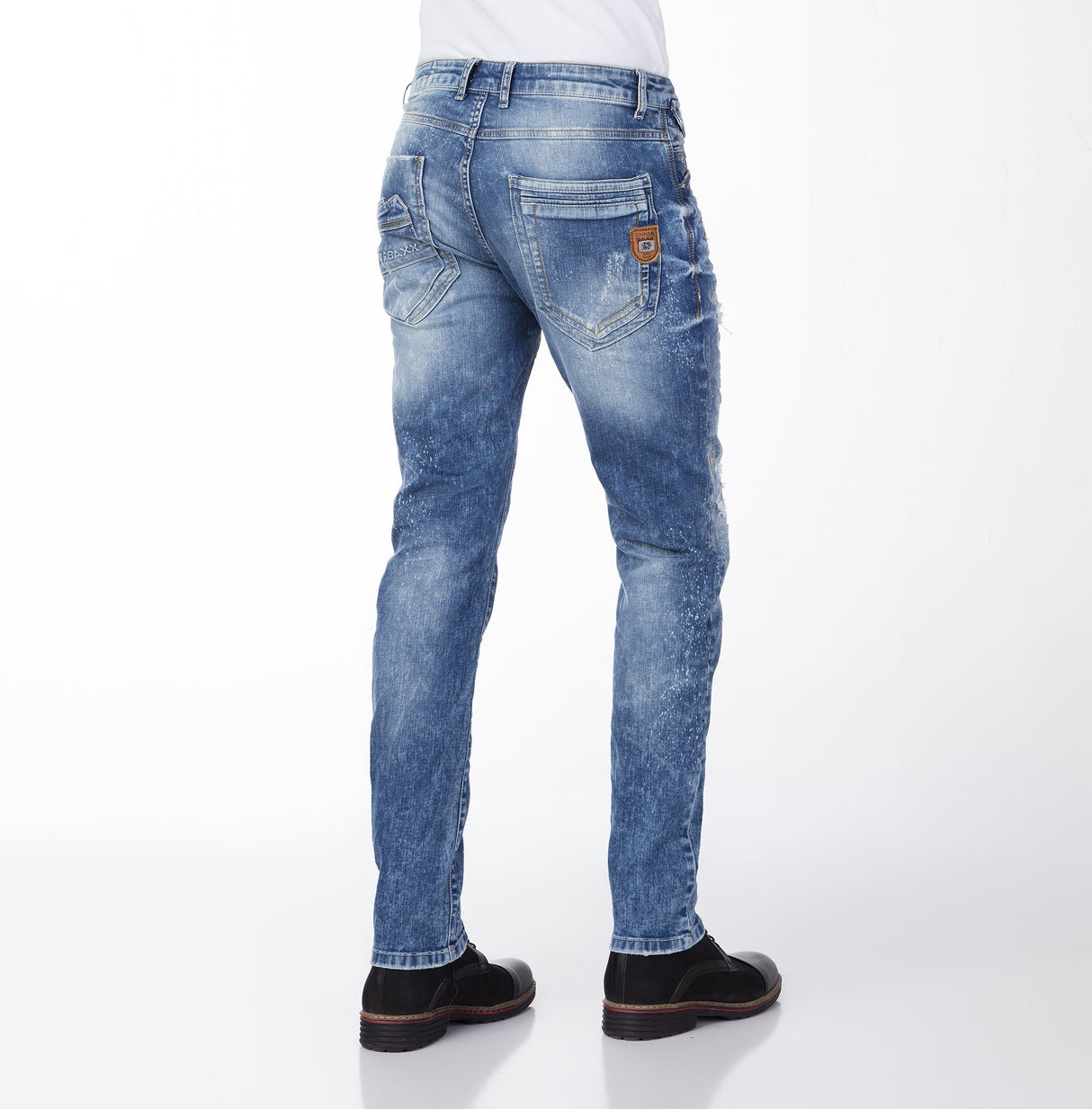 CD230 Men's Slim Fit Jeans – Lightweight denim trousers in blue with a used wash and contrast stitching | Modern fit for everyday wear and leisure
