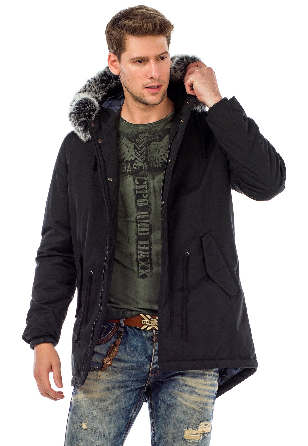 CM150 – Warm, stylish & with a fur-trimmed hood in khaki